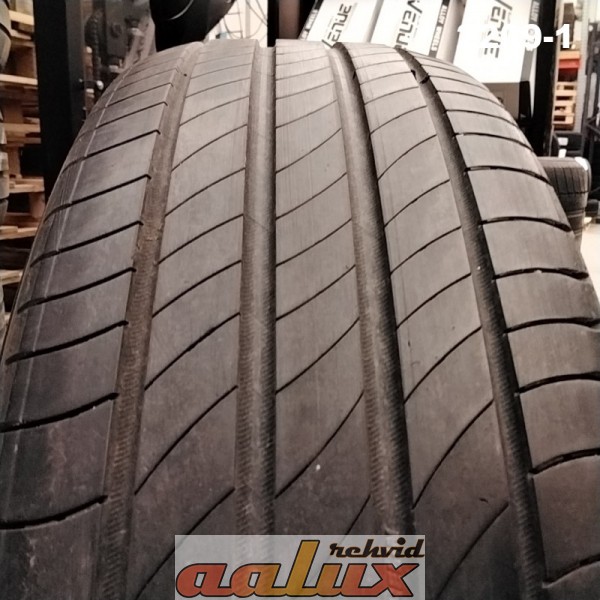 215/65R17 MICHELIN Primacy 4 103V DOT3422 3.5mm