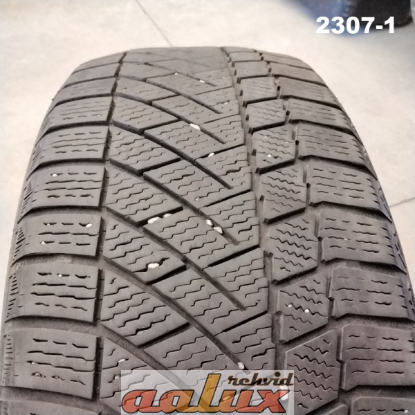 205/55R17 CONTINENTAL ContiVikingContact 6  95T DOT4216 3.1mm