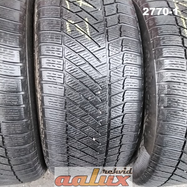 245/50R18 CONTINENTAL ContiVikingContact  6 104T DOT3317 5mm