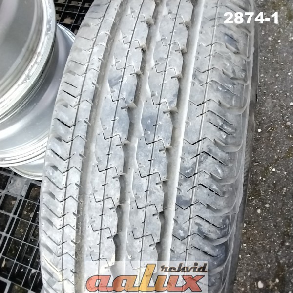 215/70R15C PIRELLI Chrono 109/107T DOT3807 8mm
